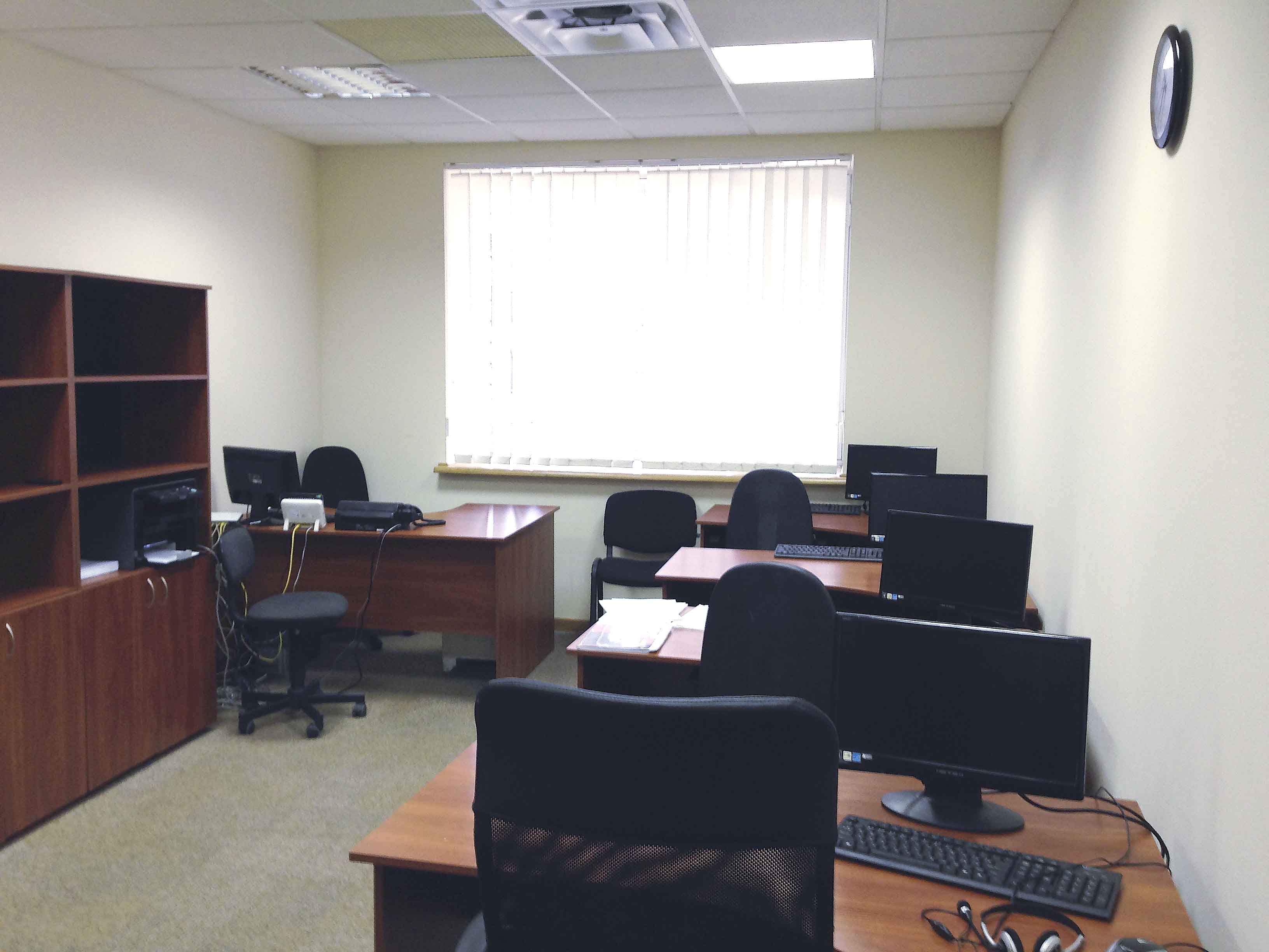 Rent office in the business center with an area of 30 sq m