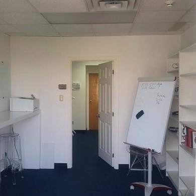 Rent office in the business center with an area of 30 sq m and 45 sq m