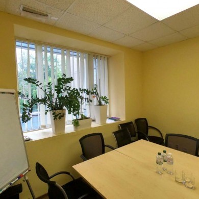 Rent office in the business center with an area of 110 sq m