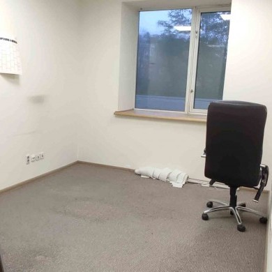 Rent office in the business center with an area of 165 sq m